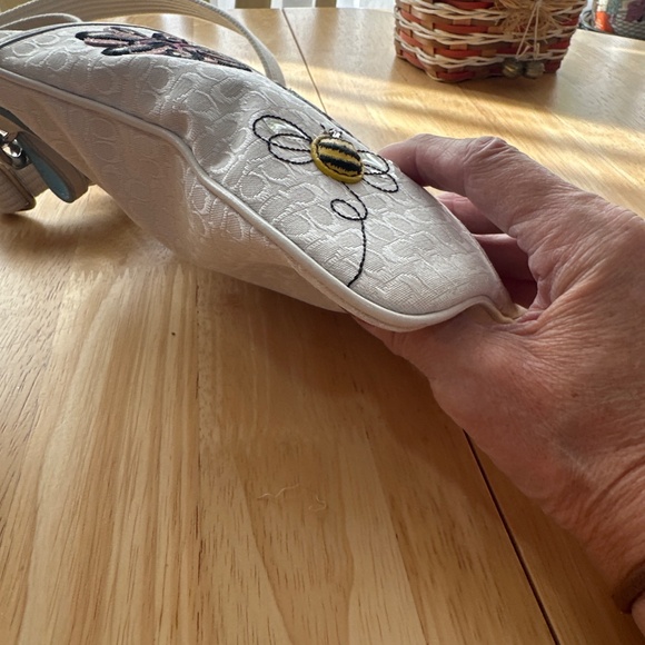 Coach Bee Bag - Picture 3 of 7